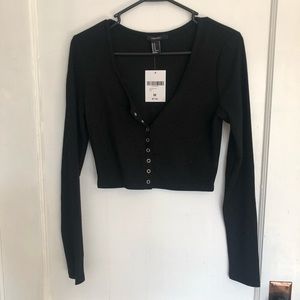 Black long sleeve crop top